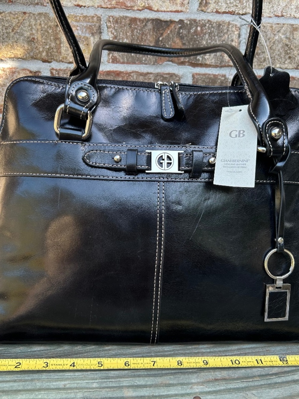 NWT, Giani Bernini Black Leather Purse